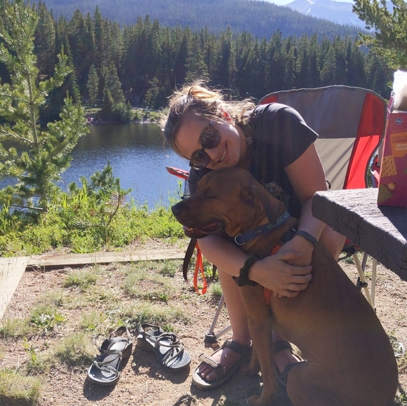 Meet your Posher, Lauren - Picture 3 of 4